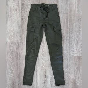 American Eagle - green cargo pant